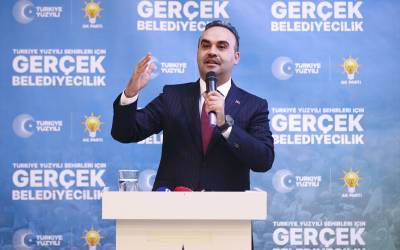 Sanayi ve Teknoloji Bakanı Kacır, Giresun'da aday tanıtım toplantısında konuştu: