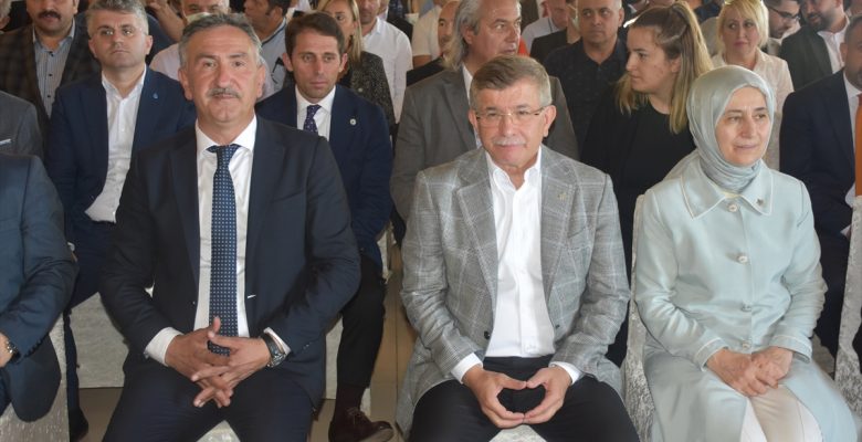 Gelecek Partisi Genel Başkanı Davutoğlu, partisinin Giresun 1. Olağan Genel Kurulu'na katıldı