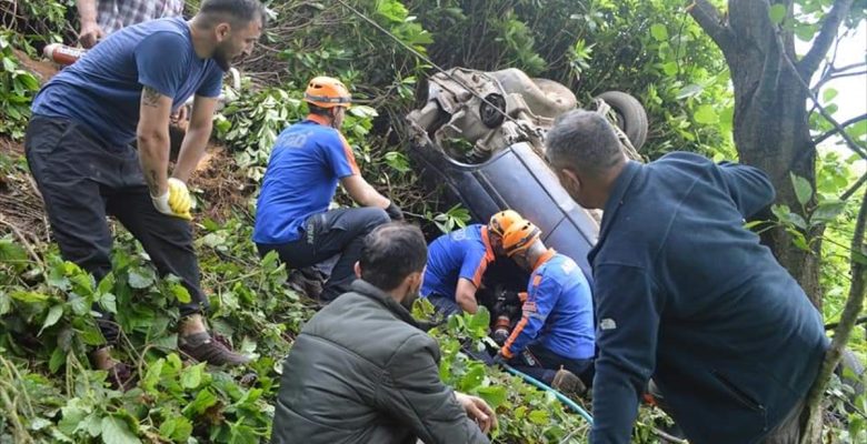 Giresun'da otomobilin şarampole devrildiği kazada 2 kişi öldü