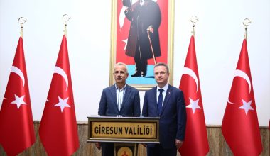 Ulaştırma ve Altyapı Bakanı Uraloğlu, Giresun'da ziyaretlerde bulundu