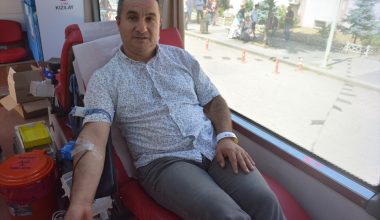 Türk Kızılay'ına 45 ünite kan bağışlayan donör ödüllendirildi