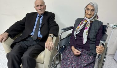Giresun'da 69 yıllık evli çift, hala birbirlerini evliliklerindeki ilk gün gibi seviyor