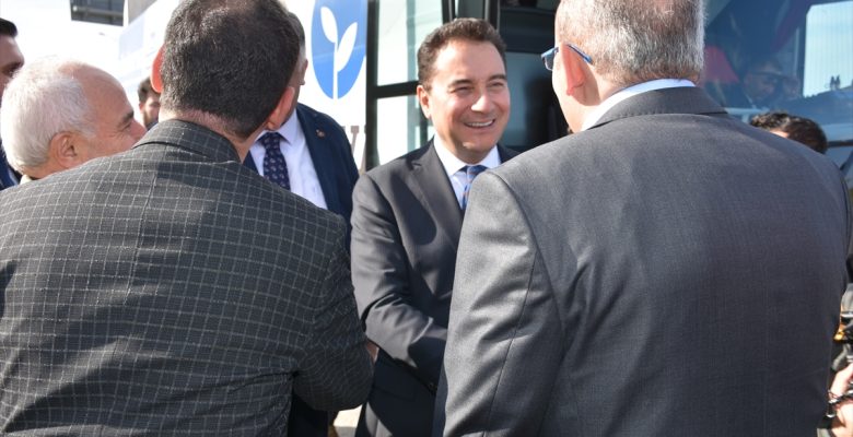DEVA Partisi Genel Başkanı Babacan, seçim çalışmalarını Giresun'da sürdürdü