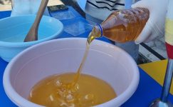 Çanakçı'da öğrenciler atık yağdan sabun yaptı